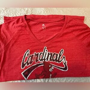 Women’s Size XL Louisville Cardinals t shirt in red